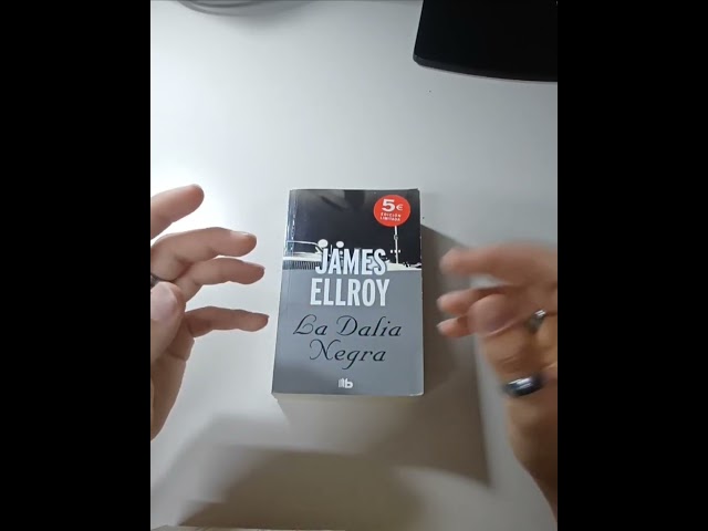 Vídeo relacionado con A la caza de la mujer (Random House)