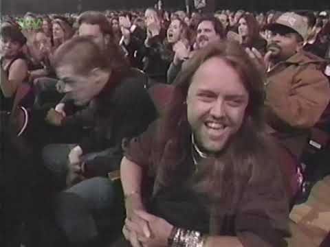 Metallica Win Best Hard Rock/Heavy Metal Performance at the 1993 American Music Awards
