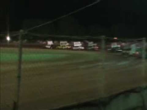Heat race highlights of Nathan Macdonald at Kingaroy, 6th May 2007 East Coast A Grade.