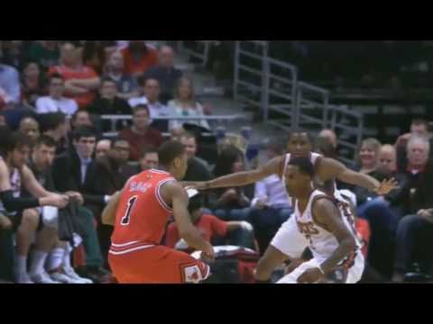 Derrick Rose Highlights vs Bucks (3.26.11) [HD]