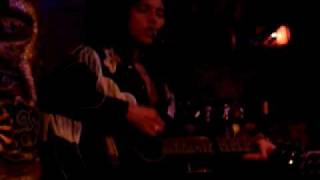 Rudi Protrudi plays acoustic Fuzztones @ White Trash, Berlin