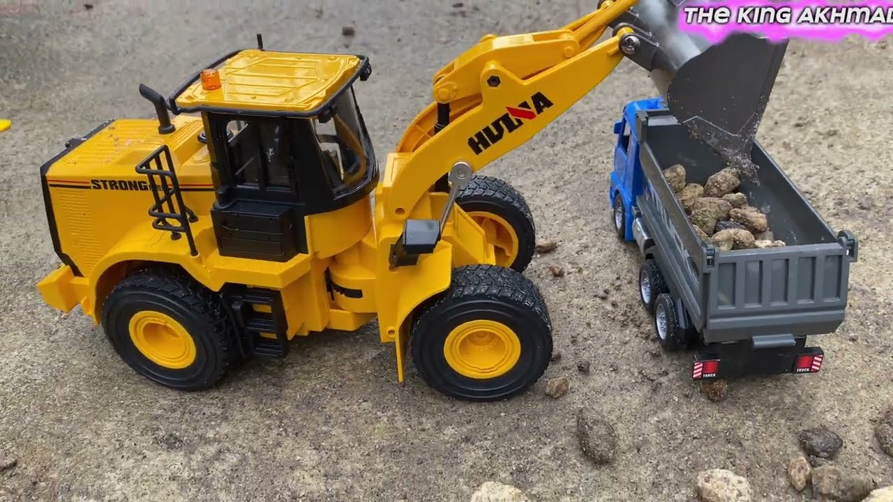 RC kolesový nakladač HN552 1:16