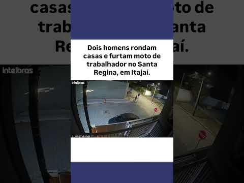 DOIS HOMENS RONDAM CASAS E FURTAM MOTO DE TRABALHADOR NO SANTA REGINA, EM ITAJAÍ🚨
