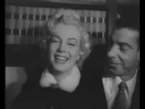 Marilyn Monroe And Joe Dimaggio Marry Jan 14th 1954