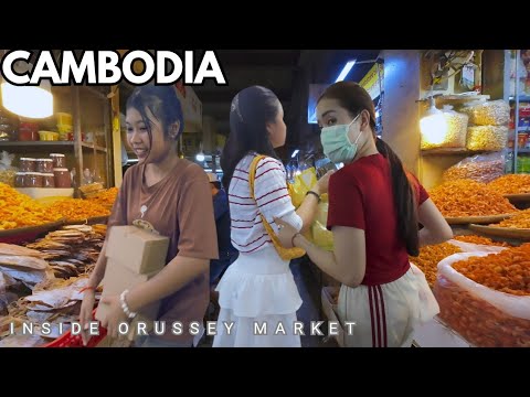 Inside Phnom Penh’s Orussey Market – A very Busy Market Life, Food & Clothing 