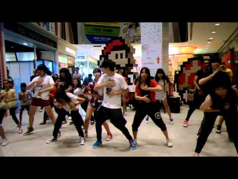 130412 KPOP Dance Off Vol 38: SNSD - I Got A Boy