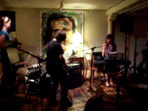 download lagu mp3 mp4 Lightning Pearls, download lagu Lightning Pearls gratis, unduh video klip Lightning Pearls