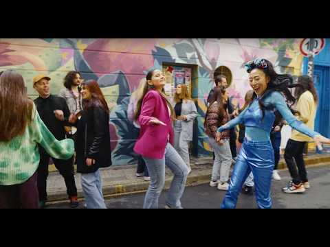 Let The Music Fill You (English)