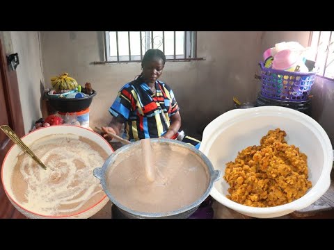 I MADE NIGERIAN MOST POPULAR BREAKFAST TOM BROWN RECIPE + BEANS PORRIDGE !! COOKING STREET FOOD...