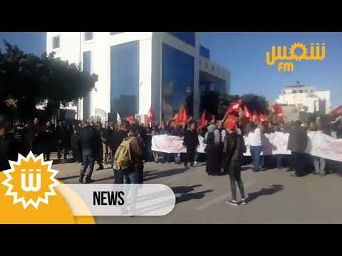 مدنين مسيرة بالشارع الرئيسي الحبيب بورقيبة بمدنين