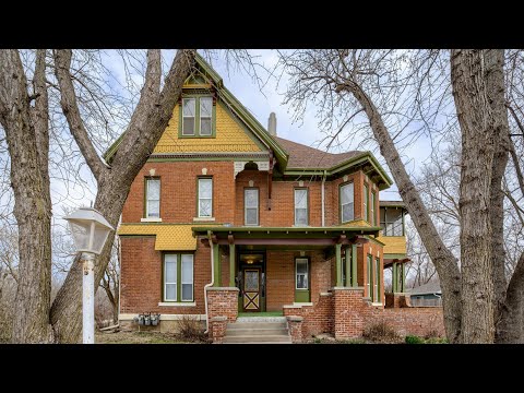 York Home Tour: 424 W 8th St - Anna Graham