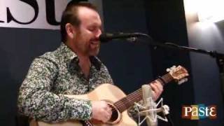 Colin Hay "Oh, California" live at Paste