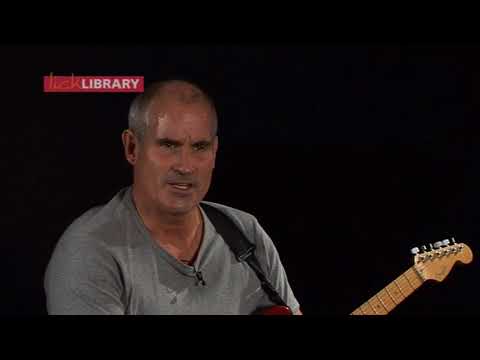 Electric Blues Guitar Lessons In 6 Weeks with Stuart Bull Licklibrary