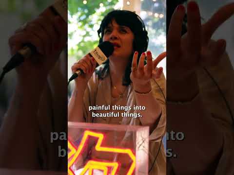 Natasha Khan (Bat For Lashes) : "For me, the witch is the feminine energy that sees the invisible"