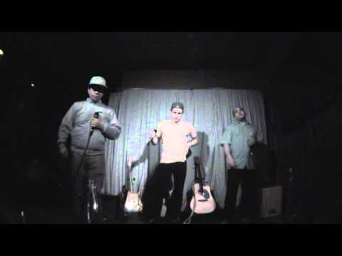 EVMB Vs Musical Mammal - December 2012 Bar BeatBox Battle #2