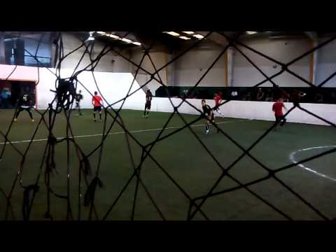 Los Pibes vs La Borracha