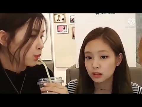 CHAELISA FAZENDO MERDA NO CABELO DA JENNIE