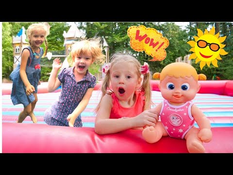 ЛАЙК НАСТЯ Милена и Амелия прыгают на батуте\LIKE NASTYA, Milena and Amelia jump on a trampoline!