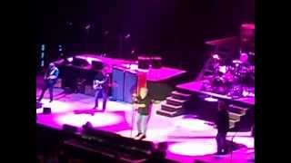 Bob Seger and the Silver Bullet Band ~ Hey Gypsy at The Mohegan Sun Arena 12-6-14 Video by John O.