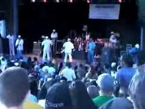 ConFunkShun featuring D. Edward - Too Tight - Live