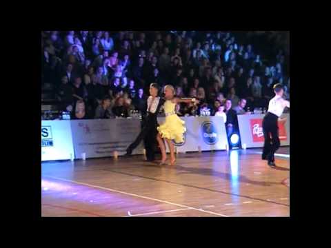 Madis Abel & Lauren Juhanson EMV 10T 2011 final Samba -31.mpg