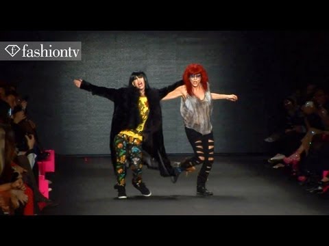 Betsey Johnson Runway Show - New York Fashion Week Fall 2011 NYFW | FashionTV - FTV.com