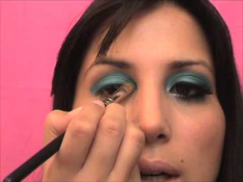 Maquillaje para un vestido azul turquesa? Maquillaje para un vestido azul turquesa?