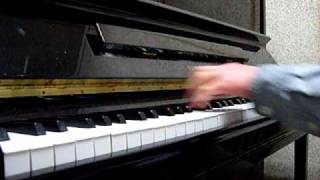 Somewhere between old and new york piano solo