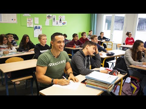 JE RETOURNE AU COLLÈGE ! (pendant 24h)