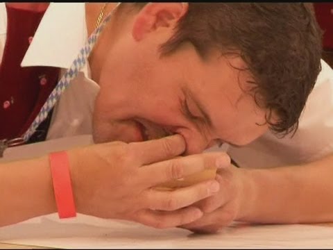 Strange video: Snuff World Championships happen in Germany