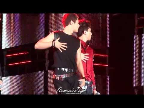 [Fancam] 120908 ZE:A Dongjun - Phoenix (Kpop Nature+ Concert)
