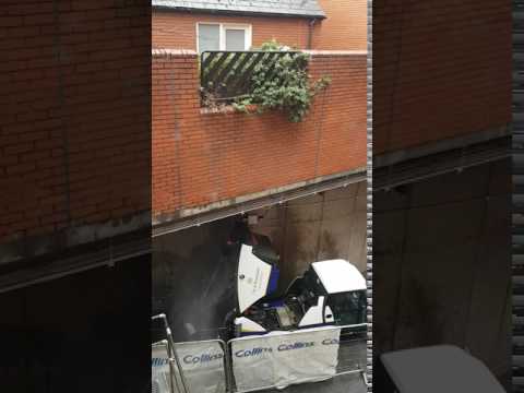 2017.03.12 12.40pm Sunday lunchtime start of the clean (video 1 of 3)