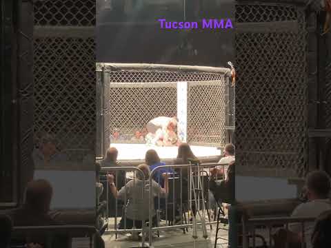#itching #itch #zac #cavender is a #bitch #tucson #mma #fight #cagefight #daniel #trejo #superduper