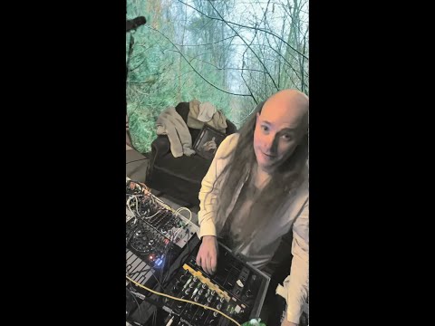 DJ HUNDEFRIEDHOF – 180 Schläge pro Minute – 180 bpm