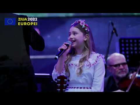 Amelia Uzun și Ana Cernicova - Only Teardrops