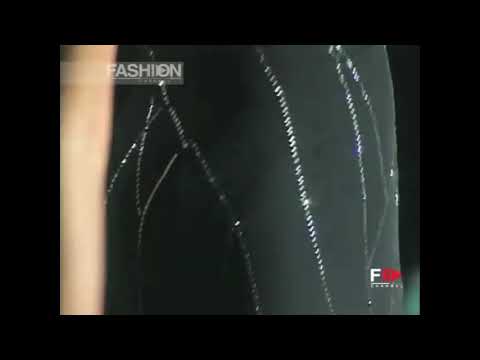 Naomi Campell GAI MATTIOLO Fall Winter 1998 1999 Haute Couture Rome pt3