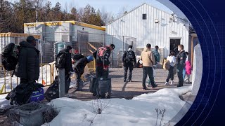 Chemin Roxham : confusion et scepticisme du côté américain de la frontière