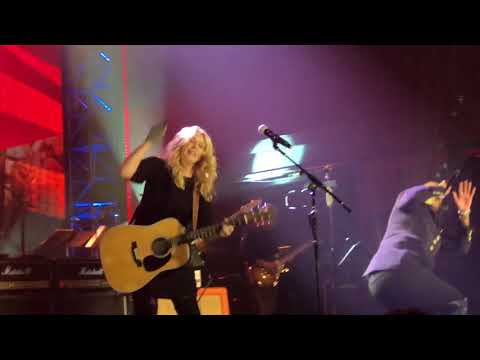 Nancy Wilson & Liz Warfield - Crazy on you