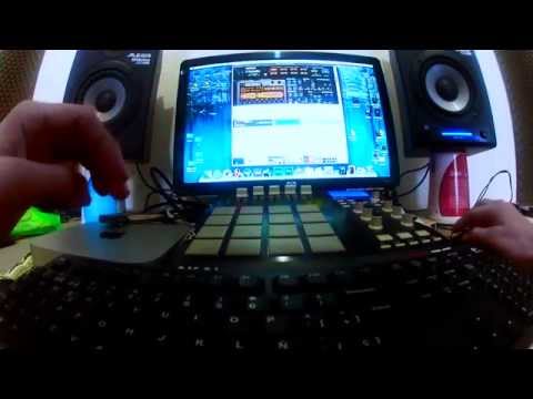 Making a sample beat #4 with akai mpd 26 + Reason 5 // Beatmaking