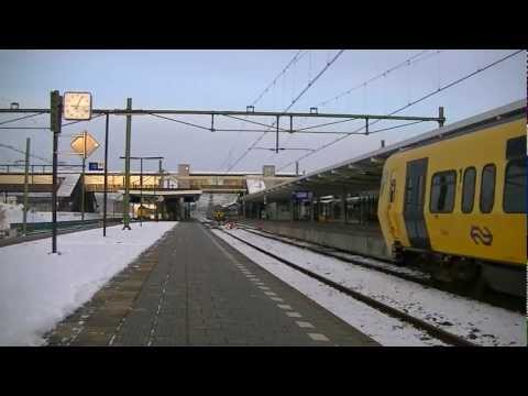 NS Buffel 3421 naar Nijverdal in de sneeuw te Zwolle