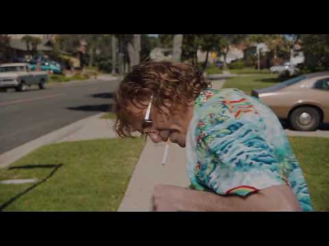 Tráiler en español de No te preocupes, no llegará lejos a pie