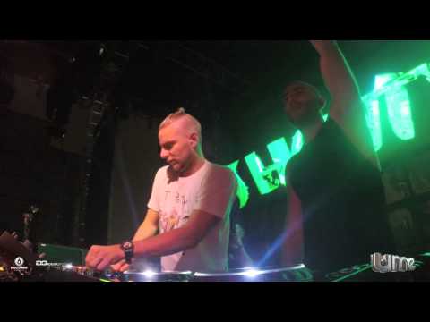 Showtek LIVE at UME 2015