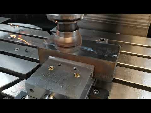 REMA CONTROL Newton Big NBT5-25 Fräsbearbeitung HARDOX450