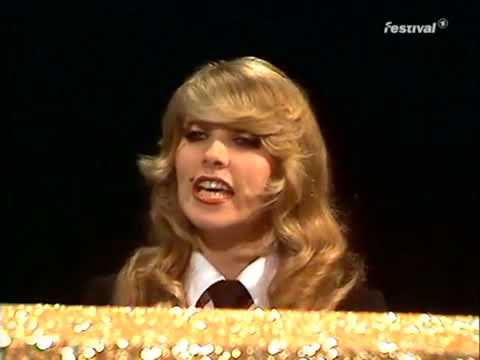 Rock Bottom - Lynsey de Paul & Mike Moran (rare performance)