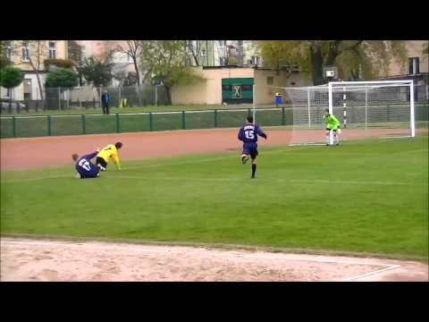 Górnik Łęczyca - GLKS Dłutów 29.10.2011 HD