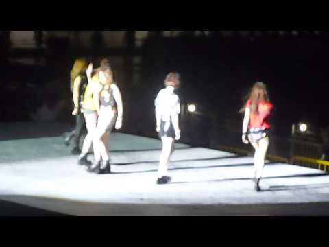 [HD] 121123 SMTOWN III LIVE IN SG - f(x) electric shock