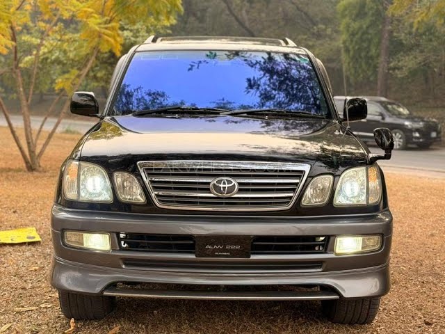Toyota Land Cruiser Cygnus 2005 for Sale