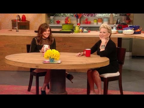 Bette Midler's Run-In with Mae West
