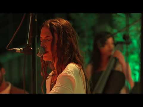 Un Viaje en Kalma con Manuela Mejía