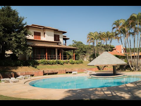 CHÁCARA 2 CASAS: 3 DORMs, 1 SUÍTE 4 VAGAS CADA + SALÃO DE FESTAS COM PISCINA - VENDA